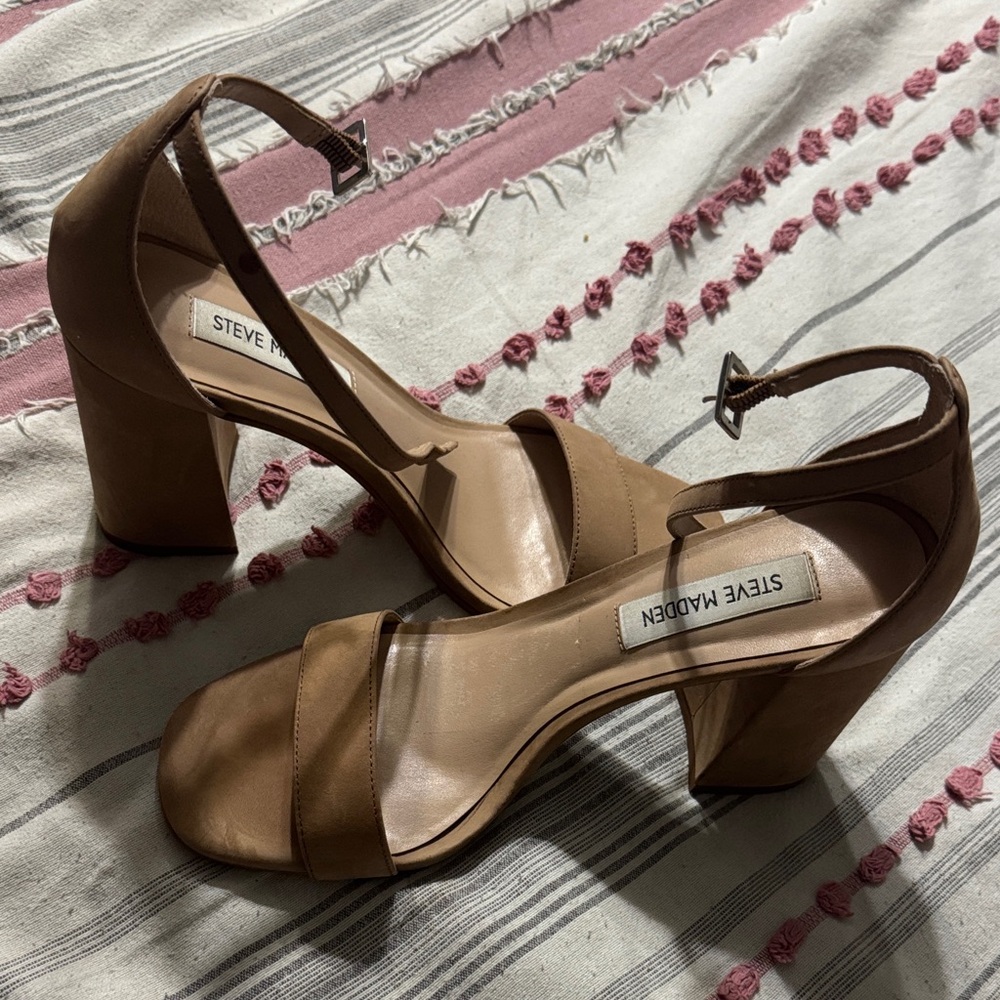 Steve Madden Brown/Tan/Nude Ankle Strap Heels